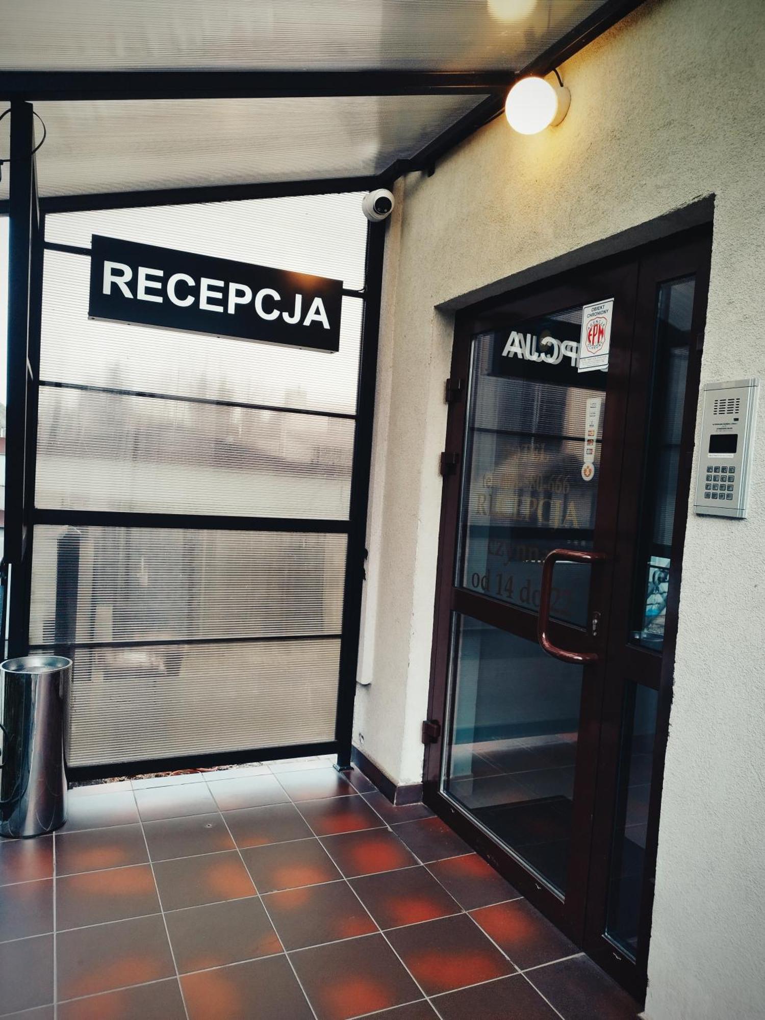 Hotel Bukowiec Легьоново Экстерьер фото